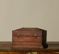 Pierce & Ward AMERICAN TRAMP ART WOODEN BOX WITH LATCH | Boxes