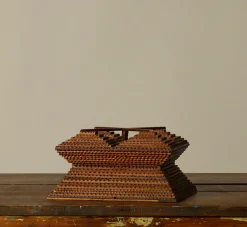 Pierce & Ward ANTIQUE AMERICAN TRAMP ART BOX | Boxes