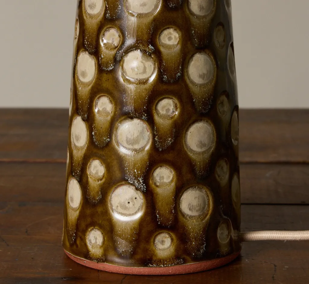 Pierce & Ward CASA ALFARERA POLKA LAMP IN CARAMEL BROWN WITH CREAM DOTS | Lighting