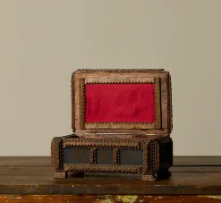 Pierce & Ward EARLY AMERICAN TRAMP ART JEWELRY BOX | Boxes