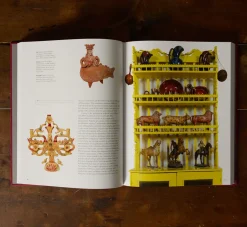 Pierce & Ward FRIDA KAHLO: HER UNIVERSE BOOK | Books & Bookends