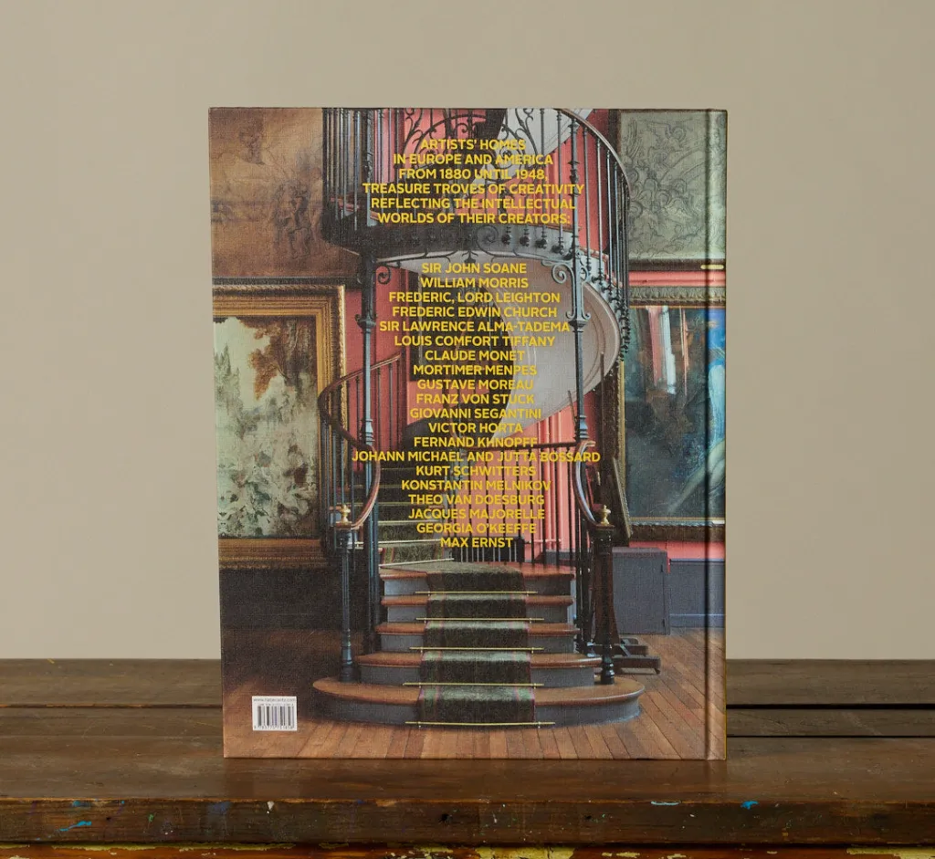 Pierce & Ward IN THE TEMPLE OF SELF: THE ARTIST'S RESIDENCE AS A TOTAL WORK OF ART BOOK | Books & Bookends