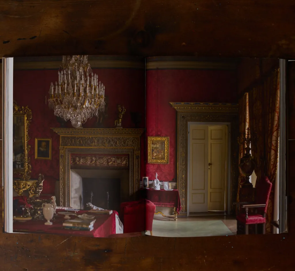 Pierce & Ward INSIDE FLORENCE: A TALE OF PALAZZI AND BOTTEGHE BOOK | Books & Bookends