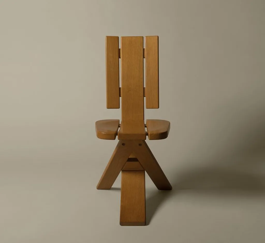 Pierce & Ward SET OF FOUR FRENCH SCULPTURAL OAK CHAIRS BY EBÉNISTERIE SELTZ | Furniture