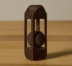 Pierce & Ward 19TH C. FOLK ART "BALL IN CAGE" WHIMSY SCULPTURE - SHORT | Objets D'Art