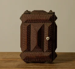 Pierce & Ward 19TH CENTURY TRAMP ART DRESSER BOX | Boxes